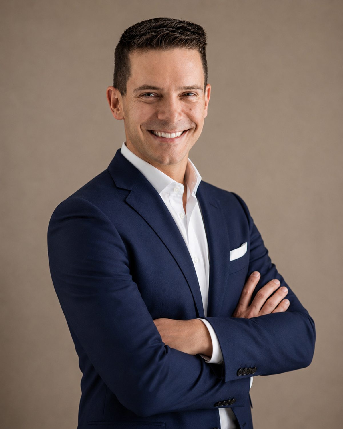 Dominik Engel, Co-Founder und CEO von LUYA'S Consulting